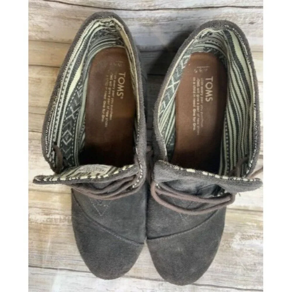 Toms Ankle Wedge Booties Solid Gray Suede 8.5‎ Laced Up #300716